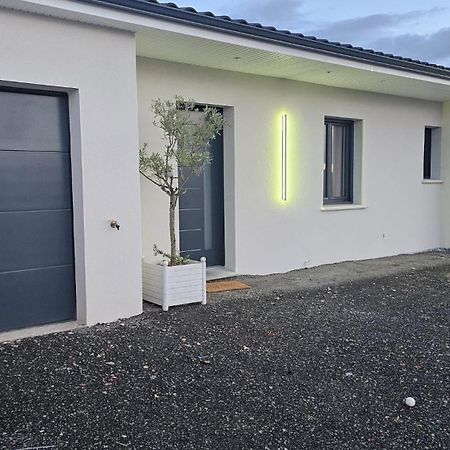 Nesehome, Maison A Proximite Du Futuroscope Montamisé Eksteriør billede